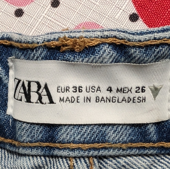 Zara Denim Shorts SZ 4 - Picture 3 of 3